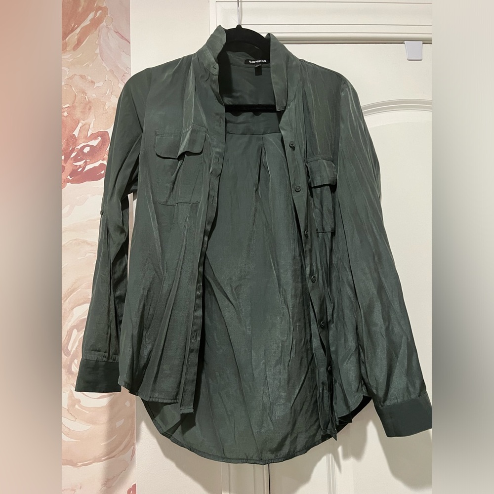 Express women’s button up blouse size XS